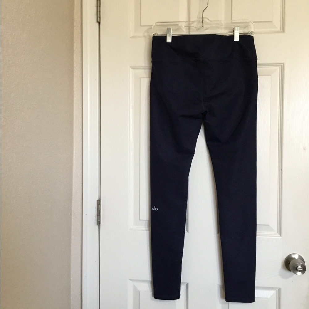 ALO Yoga Blue Leggings for Active Comfort